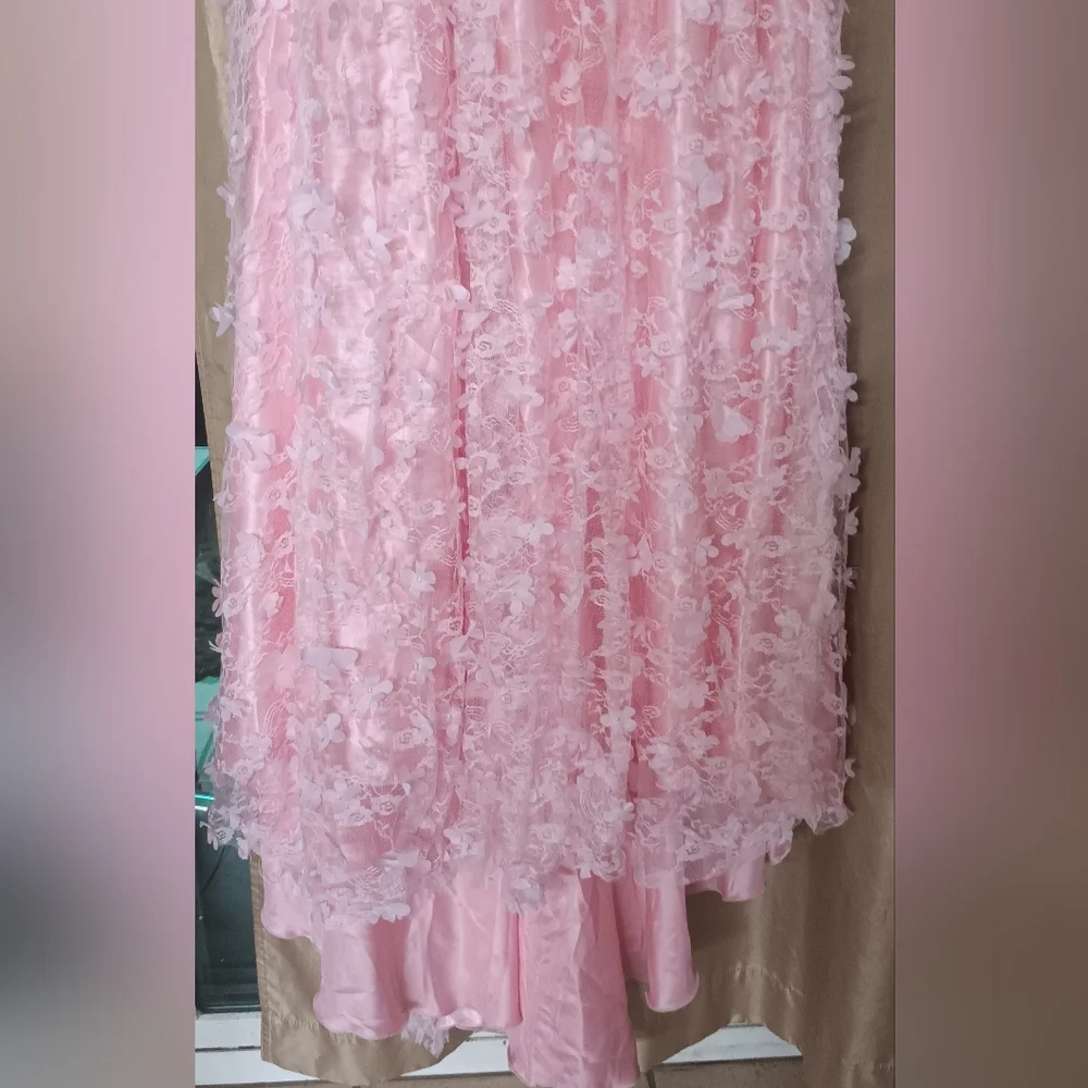 Elegant Pink Maxi Dress - Picture 4 of 8